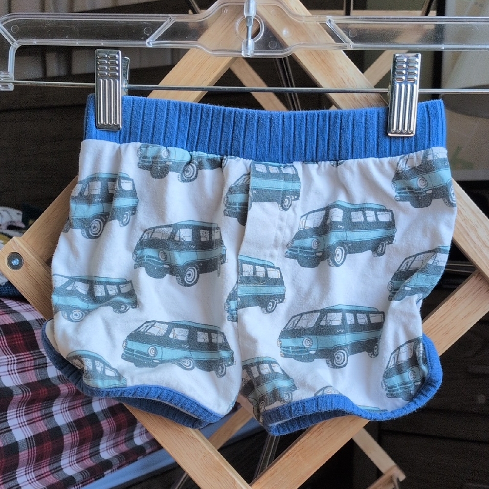 4T Kate Quinn vintage van shorts